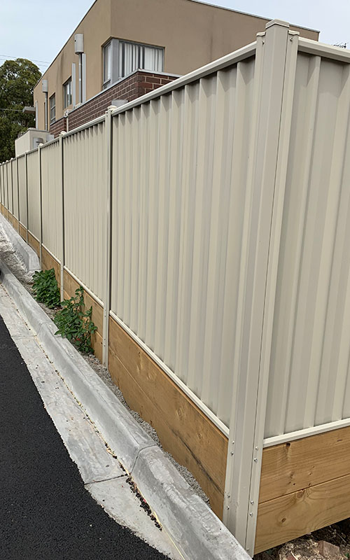 Fencing Contractors Northcote | Diamond Fencing Melbourne