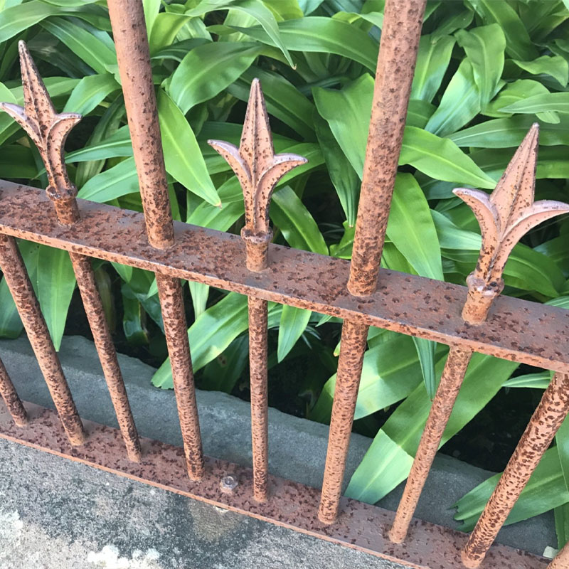 Rusted fencing Melbourne