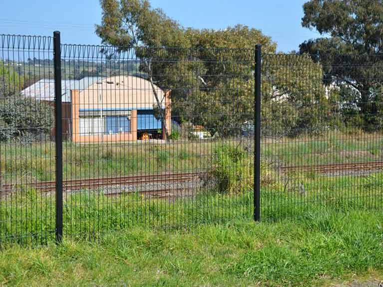 welded mesh fencing around house Melbourne