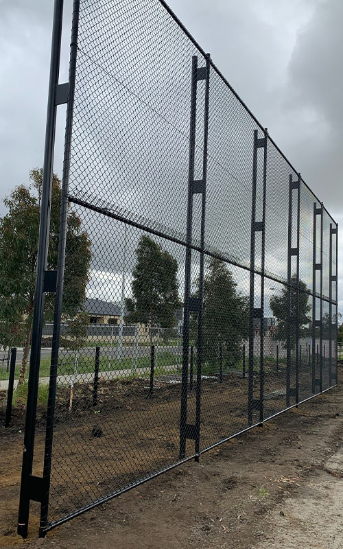 Fencing Contractors Williamstown | Diamond Fencing Melbourne