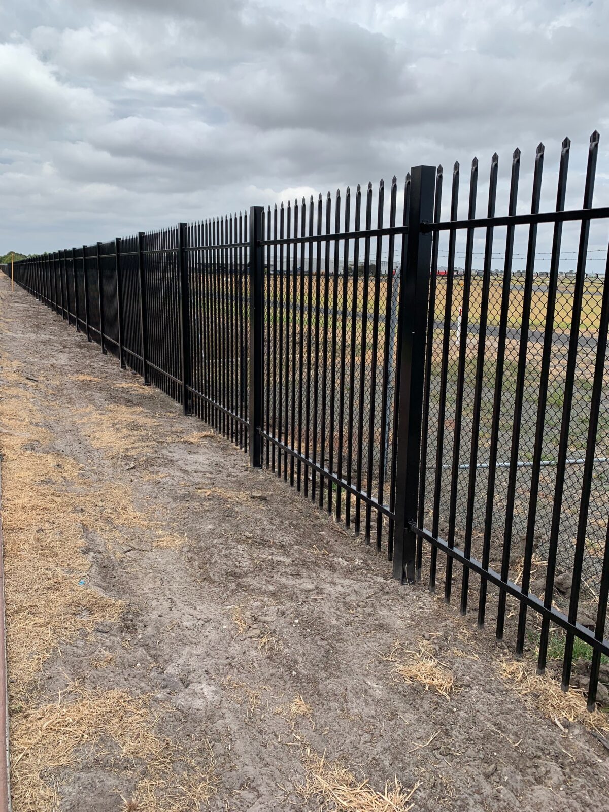 setting fence posts in gravel vs concrete